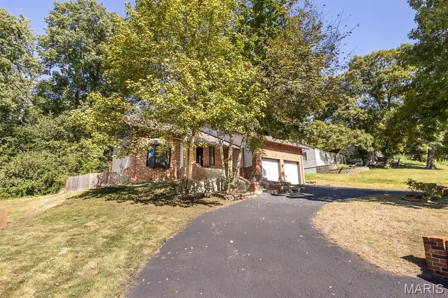 32 Windsor Drive, Belleville, IL 62223 - #2