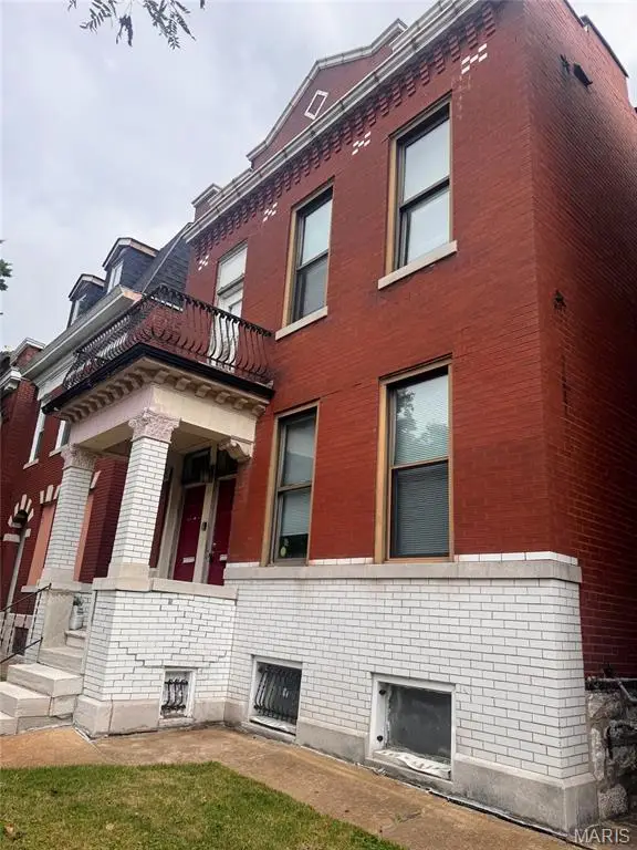 3922 Minnesota Avenue, Saint Louis, MO 63118 - #2