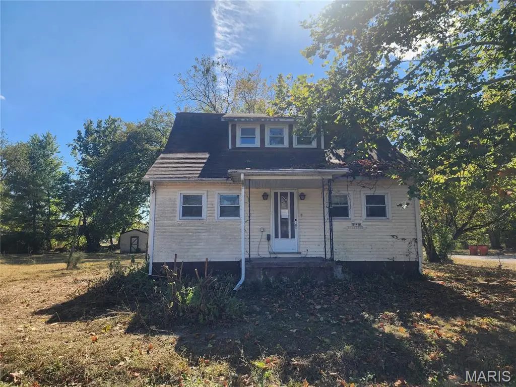 108 W Illinois Street, Sorento, IL 62086 - #1