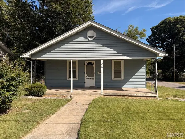 2201 Johnson Street, Alton, IL 62002