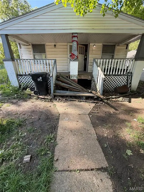 941 W Waggoner, Decatur, IL 62522 - #3