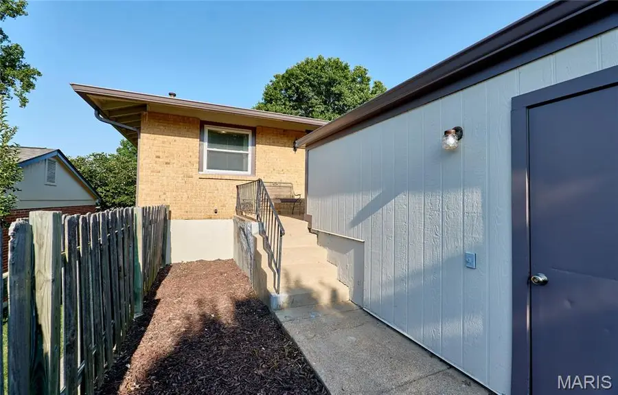 987 Barbizon Drive, Manchester, MO 63021 - #2