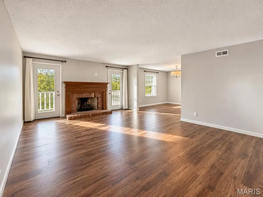 2323 Manor Grove Drive #18, Chesterfield, MO 63017 - #3