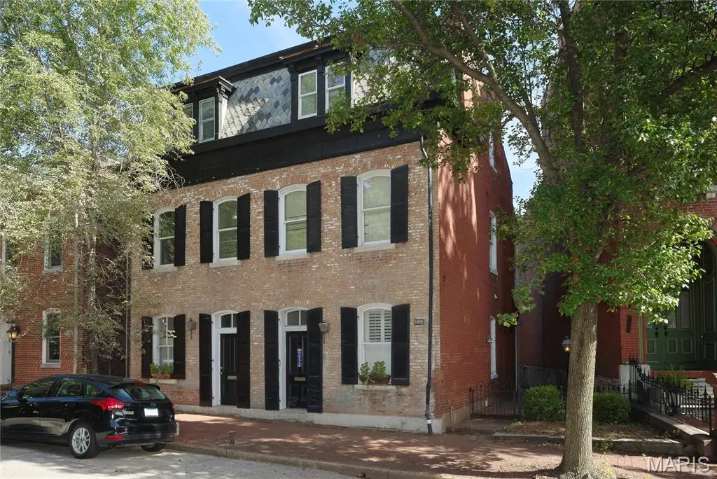 1828 S 8th Street, Saint Louis, MO 63104 - #1
