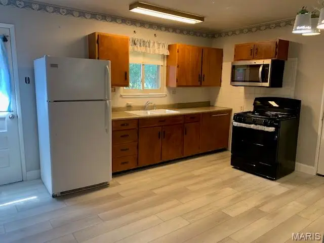 660 Central Parkway, Florissant, MO 63031 - #3