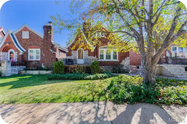 5714 Walsh Street, St Louis, MO 63109