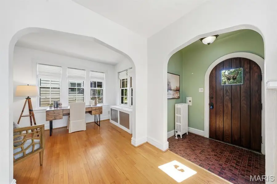 7465 Teasdale Avenue, University City, MO 63130 - #2