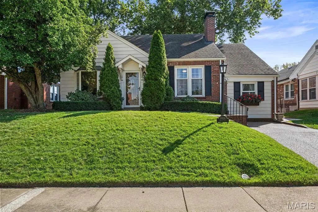 8528 Douglas Court, Saint Louis, MO 63144 - #1