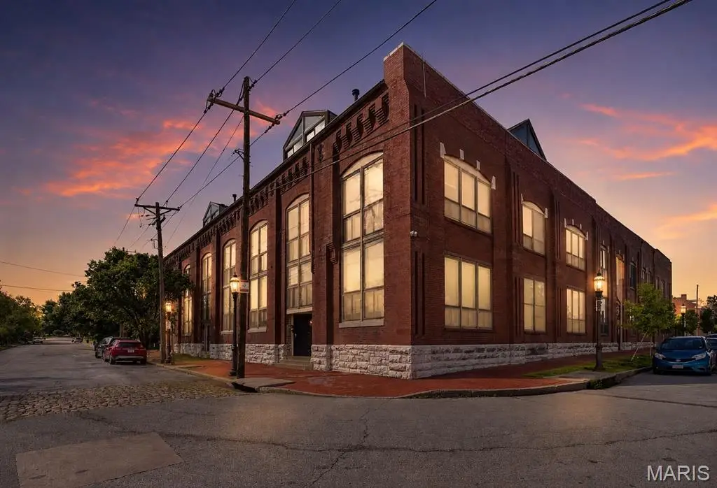 1523 S 10th Street #105, Saint Louis, MO 63104 - #1