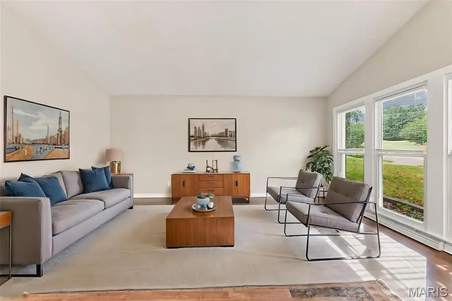 1146 Swarthmore Lane, Saint Louis, MO 63130 - #2