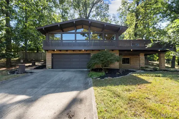 1929 W Cape Rock Drive, Cape Girardeau, MO 63701