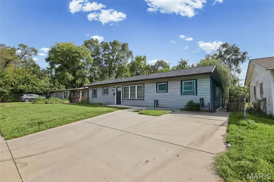 2108 Saint Clair Avenue, Granite City, IL 62040 - #3