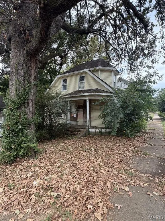 523 N 6th Street, Poplar Bluff, MO 63901 - #2