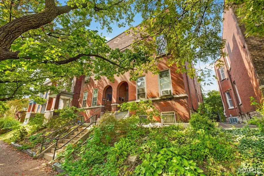 2209 Jules Street, Saint Louis, MO 63104 - #2