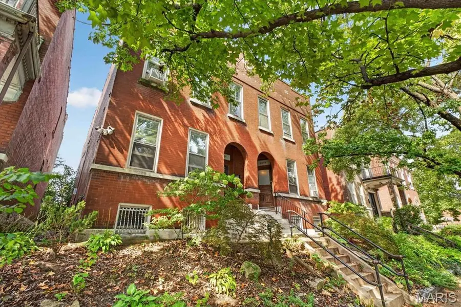 2209 Jules Street, Saint Louis, MO 63104 - #3