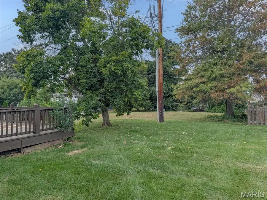 24 Huntington Parkway, Saint Charles, MO 63301 - #2