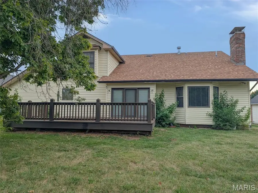 24 Huntington Parkway, Saint Charles, MO 63301 - #3