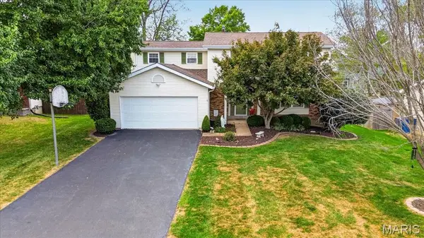 5 Cloverhill Court, St Charles, MO 63376