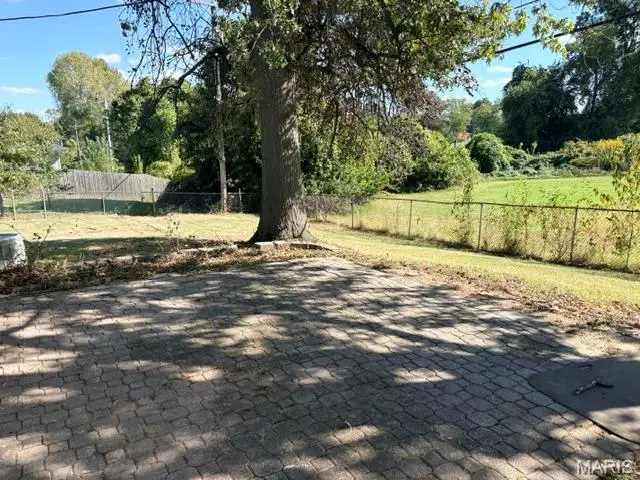 10 Queensbrook Place, Olivette, MO 63132 - #2