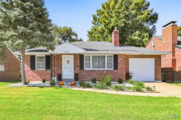 5237 Mccausland Avenue, St Louis, MO 63109