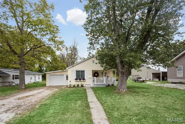905 Sarah Street, Jerseyville, IL 62052