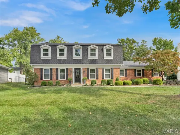 15765 Carriage Hill Drive, Chesterfield, MO 63017