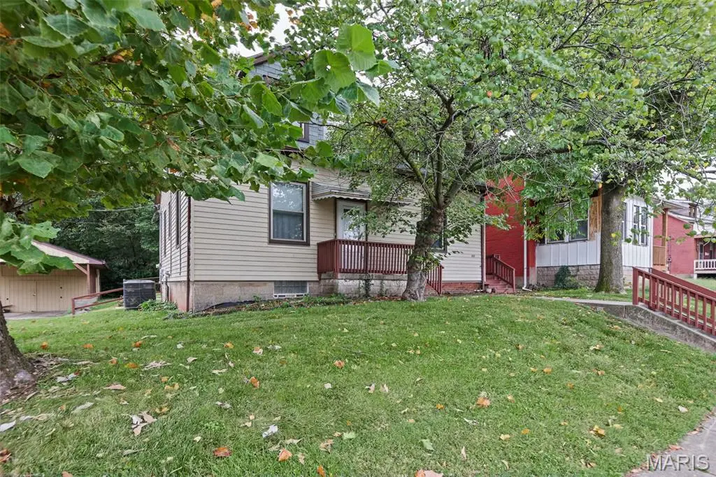 522 N Jackson Street, Belleville, IL 62220 - #1