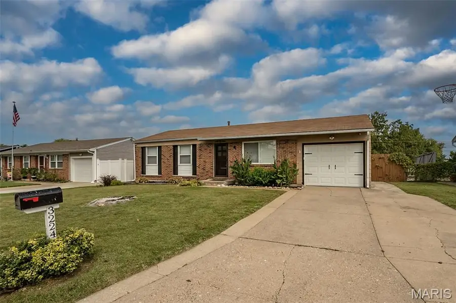 3224 Highgate Lane, Saint Charles, MO 63301 - #2