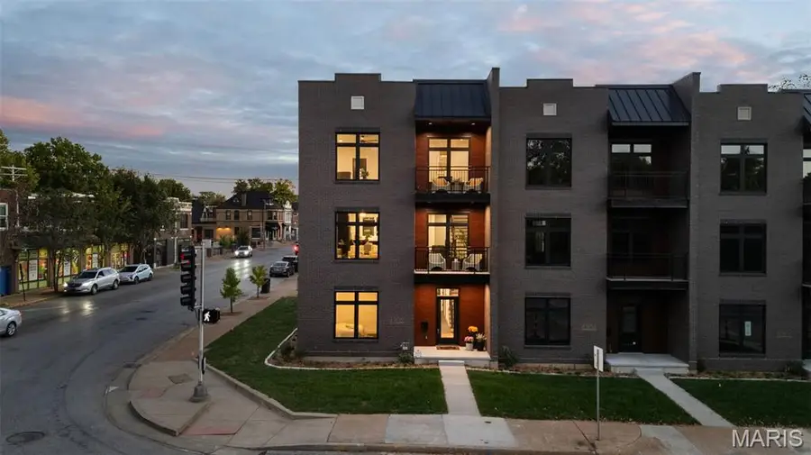 4302 Arsenal Street, Saint Louis, MO 63116 - #3