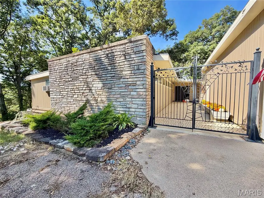 800 E 10th Street, Salem, MO 65560 - #3
