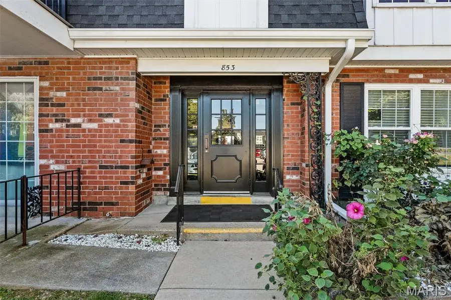 853 Dumont Place #E, Saint Louis, MO 63125 - #2
