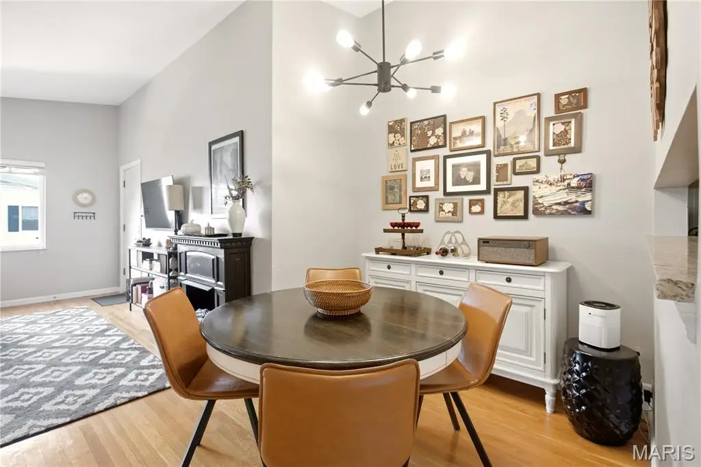 129 E Washington Avenue #2S, Saint Louis, MO 63122 - #1