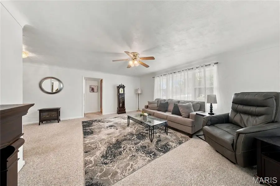 102 W Center Street, Salem, MO 65560 - #2