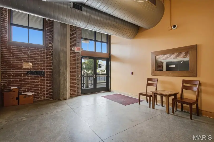 1601 Washington Avenue #302, Saint Louis, MO 63103 - #3