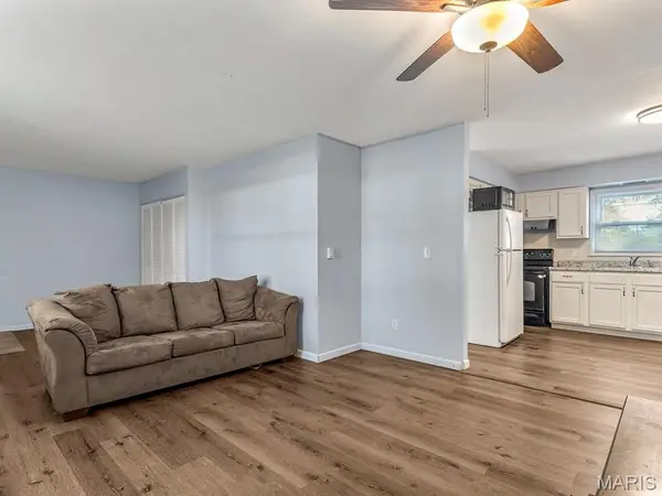 62 Pine Trail, Fairview Heights, IL 62208