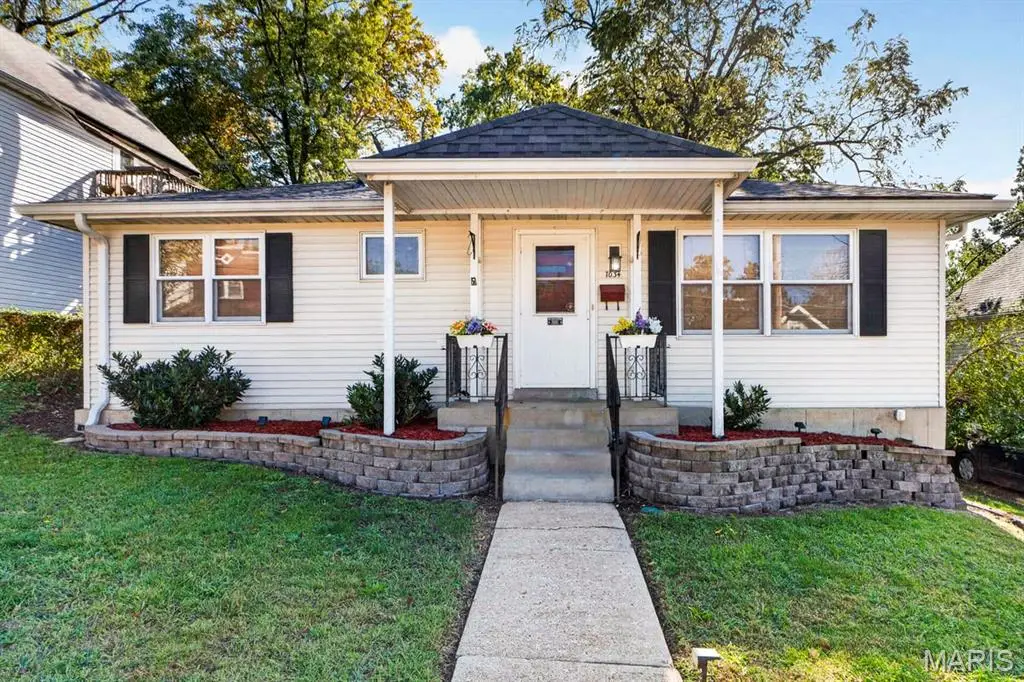 7034 Mitchell Avenue, Saint Louis, MO 63117 - #1