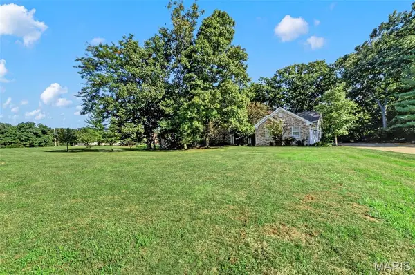 601 Callaway Ridge Drive, Defiance, MO 63341