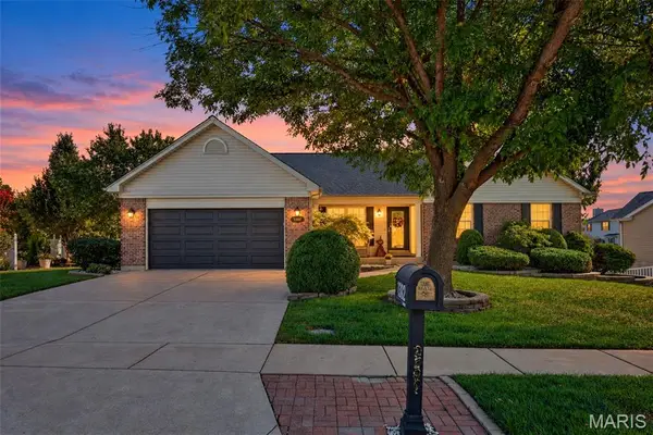 1302 Spring Park Drive, St Charles, MO 63303