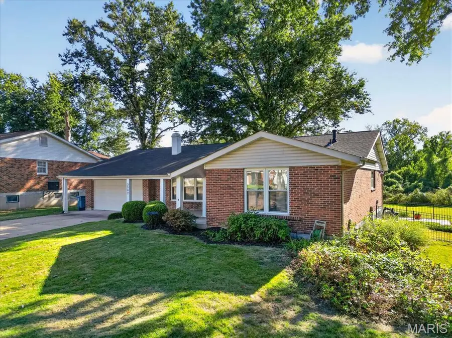 3502 Rue De Renard, Florissant, MO 63034 - #3
