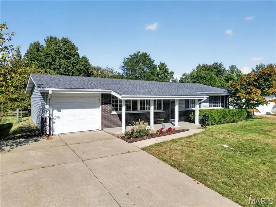 2965 Parker Road, Florissant, MO 63033 - #2