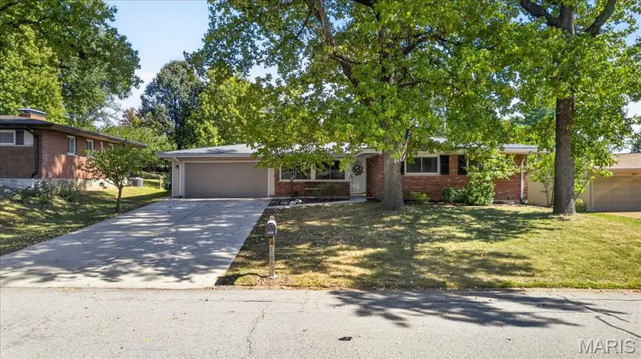 8786 Fern Glen Drive, Saint Louis, MO 63126 - #2