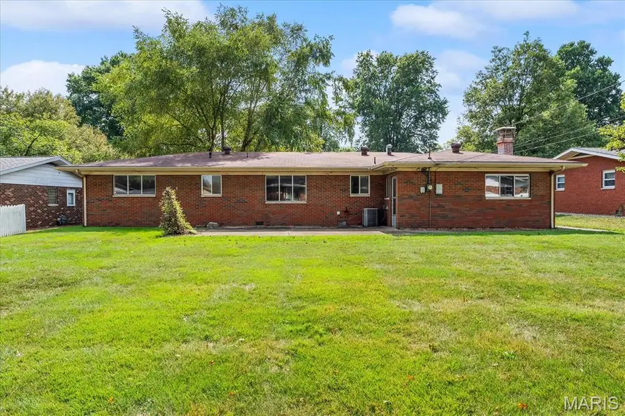 54 Bedford Drive, Belleville, IL 62226 - #2