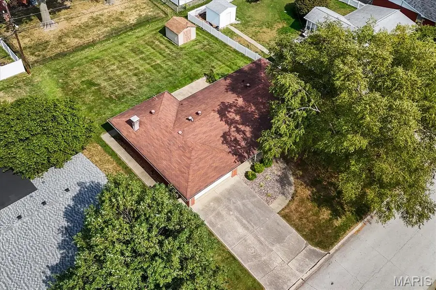 54 Bedford Drive, Belleville, IL 62226 - #3