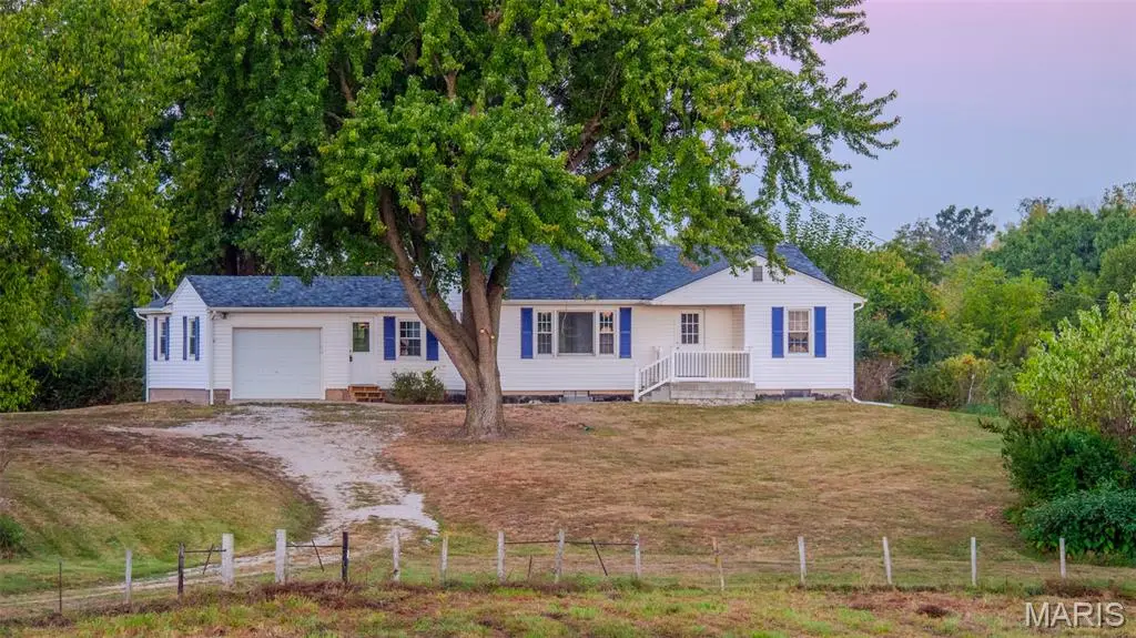 22 Gnade Rd, Elsberry, MO 63343 - #1