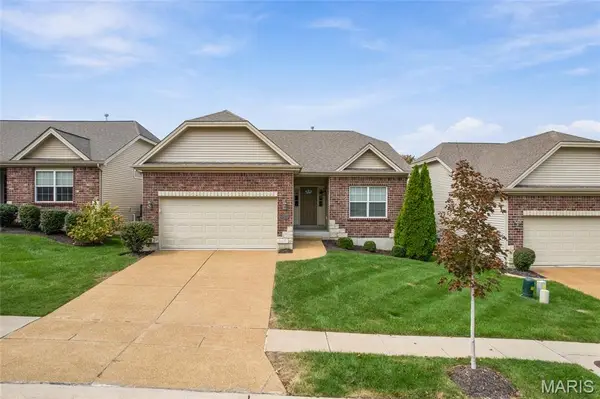 1247 Emerald Gardens Drive, St Peters, MO 63376