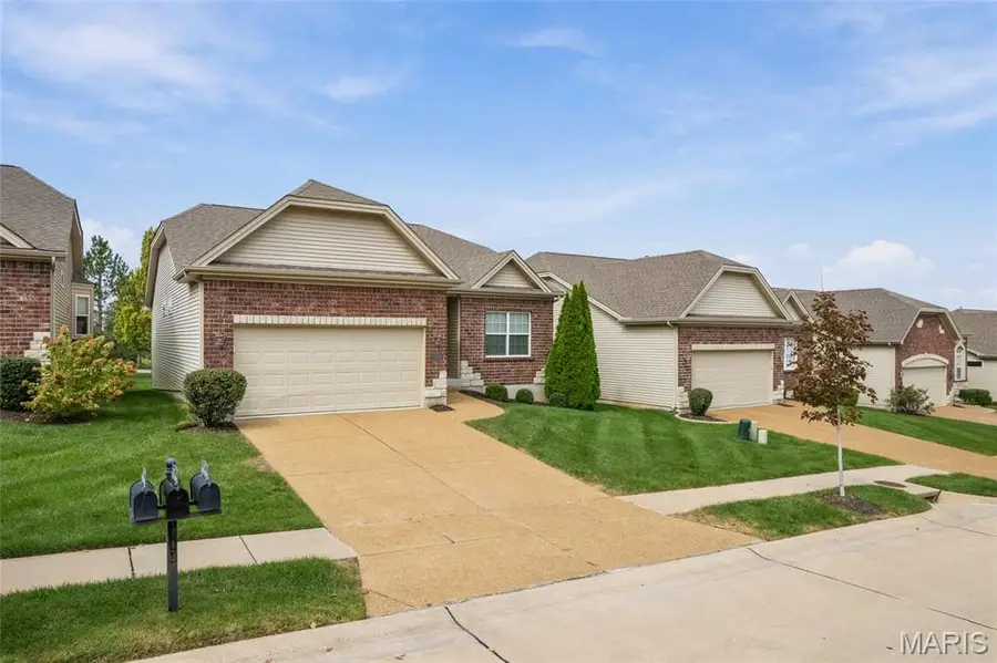 1247 Emerald Gardens Drive, Saint Peters, MO 63376 - #2