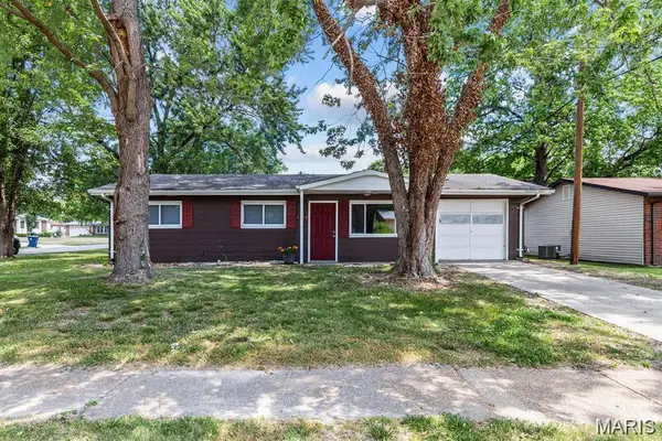 1395 Bluebird Drive, Florissant, MO 63031