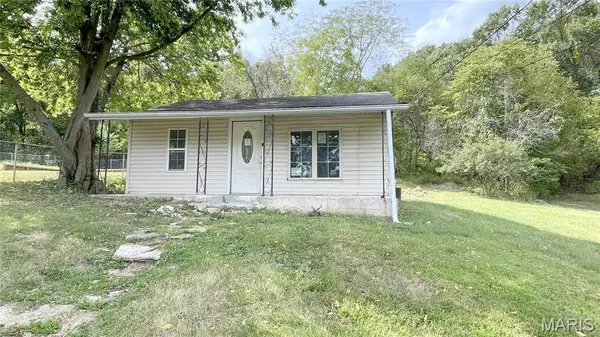 1105 Cliff Drive, Festus, MO 63028