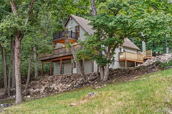 902 N Lake Sherwood Drive, Lake Sherwood, MO 63357