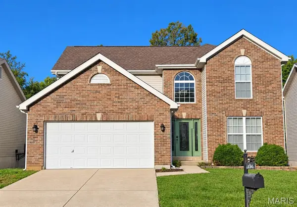 232 Spring Borough Drive, O'Fallon, MO 63368
